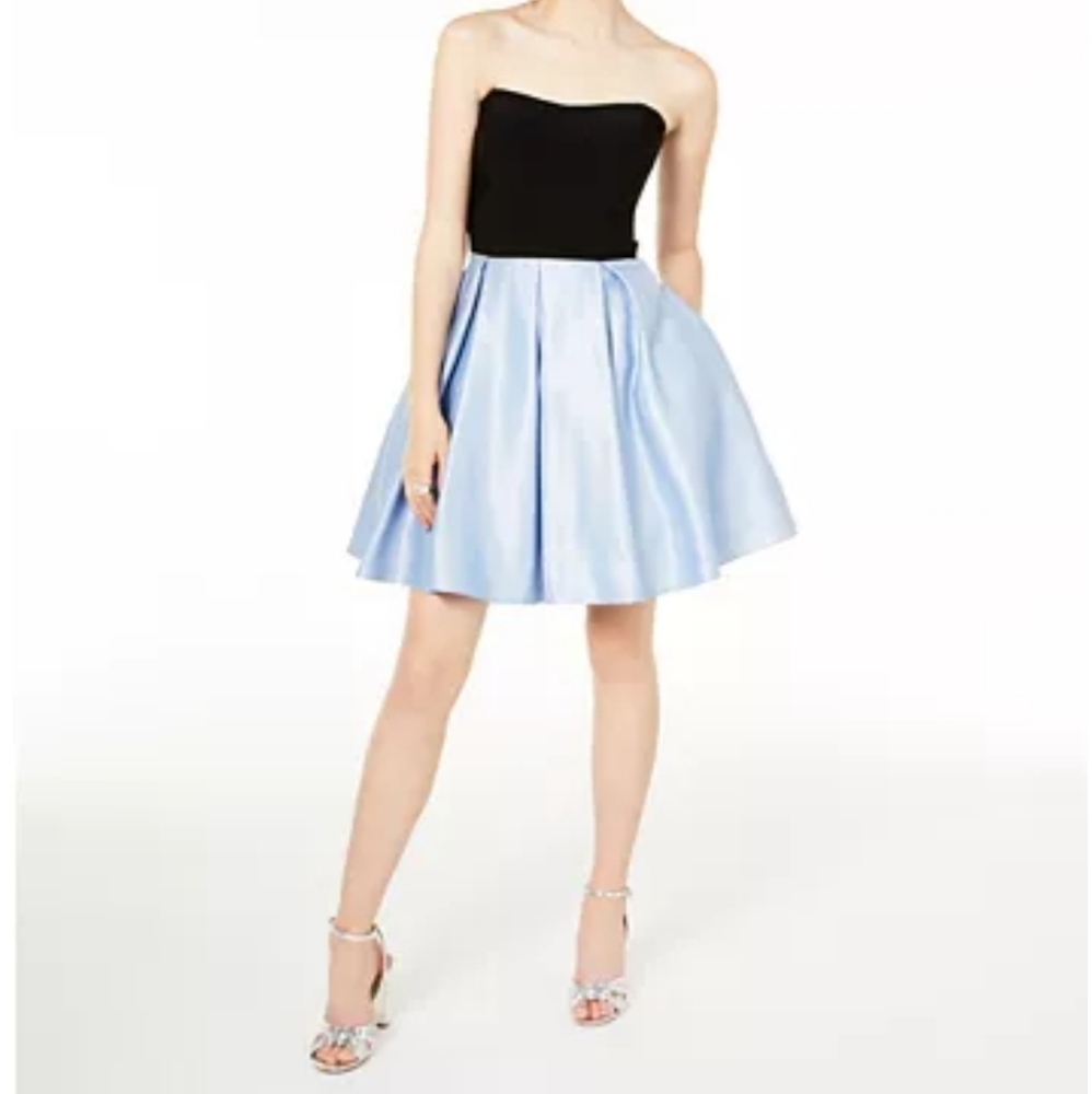 Juniors Strapless Crisscross Short Formal Dress